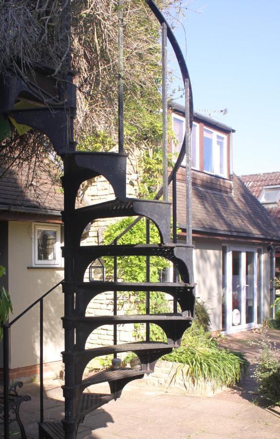 Sandford Meadow Guest House Kennington  Экстерьер фото